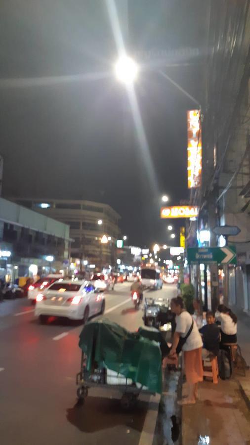 Vr Hostel Khaosan Bangkok Esterno foto